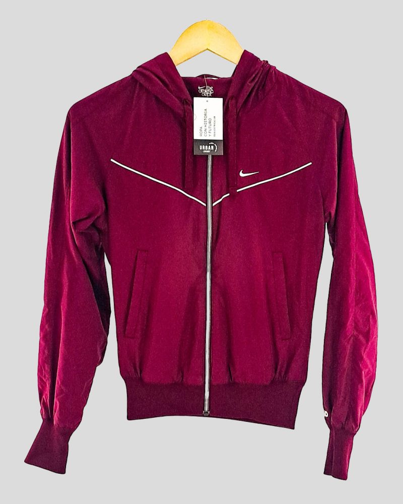 Rompeviento Liviano Nike de Mujer Talle XS