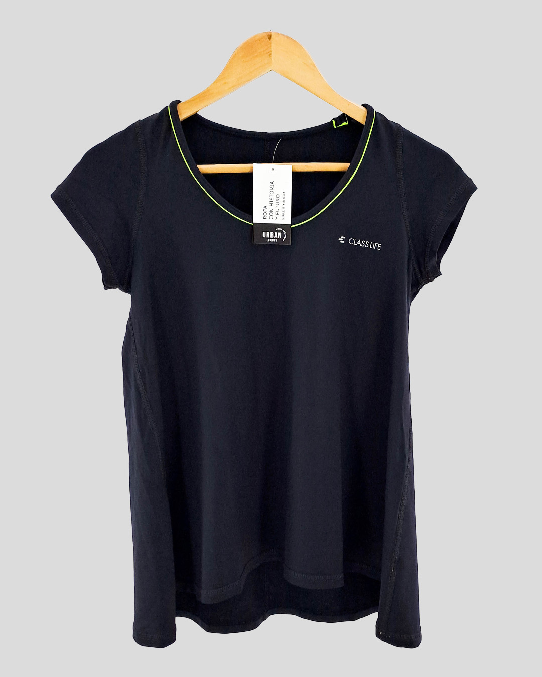 Remera Deportiva Class Life de Mujer Talle S Urban Luxury Compra y Vende Ropa de Marca