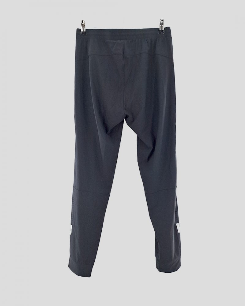 Jogging Liviano A Real Luxury de Hombre Talle M